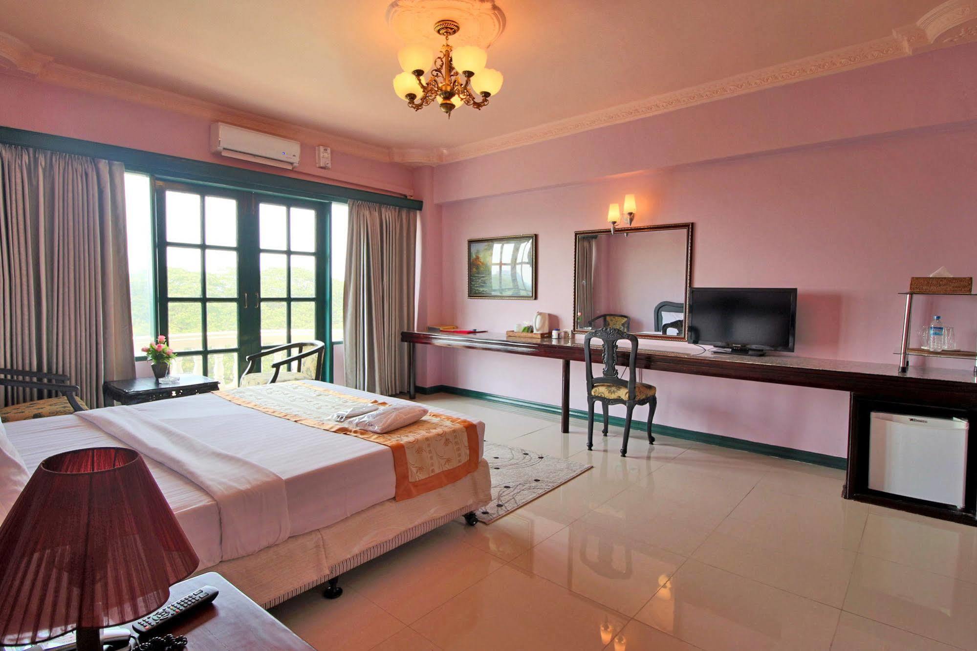 International 3* Yangon